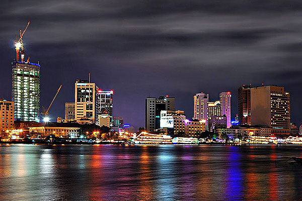 Ho-Chi-Minh-City-night